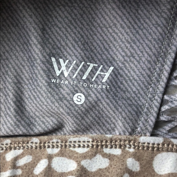 Peloton x Wear It To Heart Riverstone High Neck Sports - Picture 4 of 7